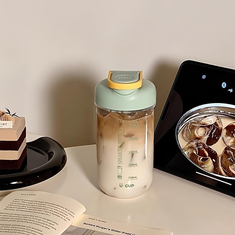 Przenośny shaker do protein z  – Blender recenzja i cena